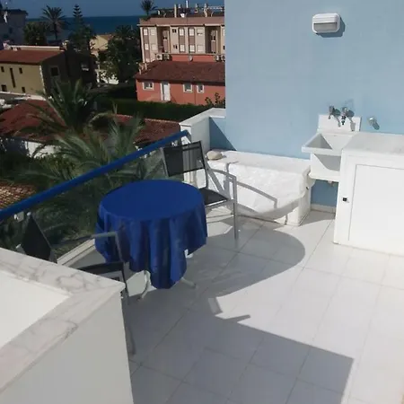 Apartment Atico Cala Blanca